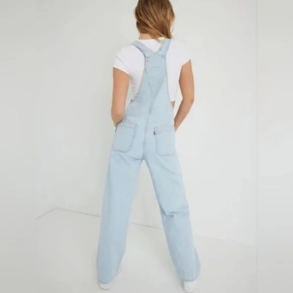 Levi's Loose Fit Overalls Light Wash - Picture 7 of 8